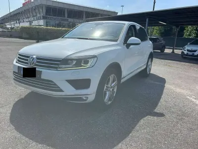 Begagnad VW Touareg 245 HK (180 kW) 2015 Vit SUV