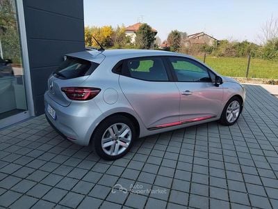 Usata Renault Clio V 101 CV (74 kW) 2022 Argento Berlina