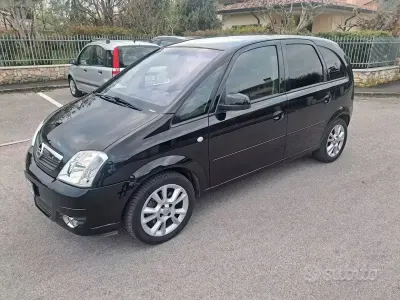 Usata Opel Meriva Cosmo 105 CV (77 kW) 2007 Nero Monovolume