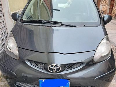 Usata Toyota Aygo 67 CV (49 kW) 2008 Nero Utilitaria
