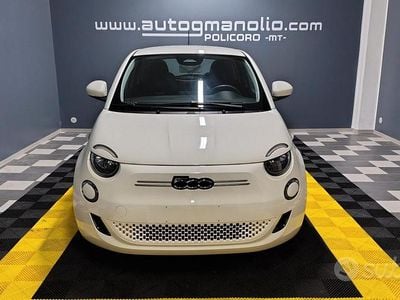 Usata Fiat 500e La Prima 86 kW (118 CV) 2021 Bianco Utilitaria
