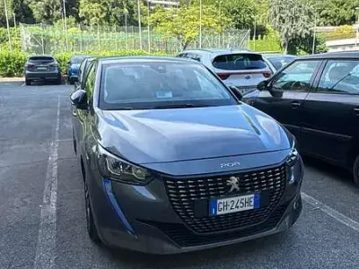 Usata Peugeot 208 Allure 102 CV (75 kW) 2022 Grigio Utilitaria