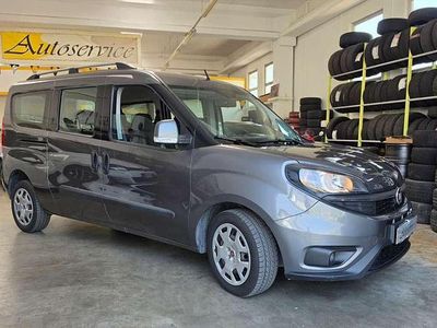 Usata Fiat Doblò Lounge 120 CV (88 kW) 2018 Grigio Monovolume