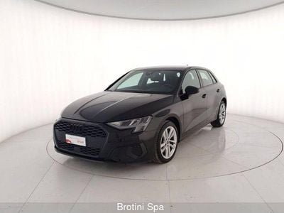 Nero metallizzato Usata 2021 Audi A3 Business Berlina | 24.800 € (Buon prezzo)