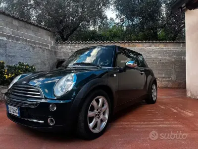 Usata Mini Cooper 116 CV (85 kW) 2005 Verde Utilitaria