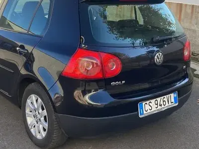 Usata VW Golf IV 102 CV (75 kW) 2006 Nero Berlina