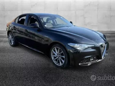 Usata Alfa Romeo Giulia Super 201 CV (147 kW) 2021 Nero Berlina