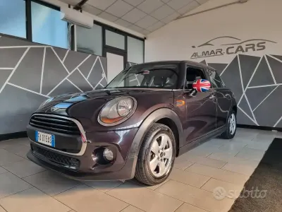 Usata Mini ONE 102 CV (75 kW) 2015 Other Utilitaria