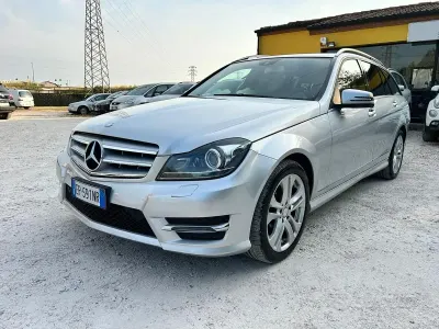 Usata Mercedes C220 Avantgarde 170 CV (125 kW) 2012 Nero Station wagon