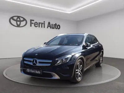 Usata Mercedes GLA200 136 CV (100 kW) 2015 Nero SUV