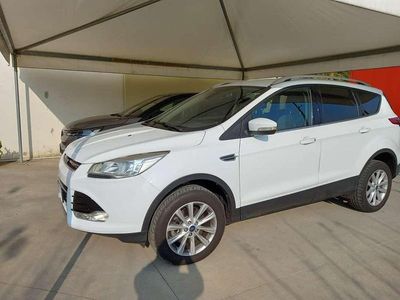 Usata Ford Kuga Titanium 150 CV (110 kW) 2015 Bianco SUV