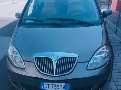Usata Lancia Musa 69 CV (50 kW) 2005 Marrone Monovolume