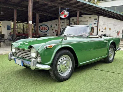 Usata Triumph TR4 103 CV (75 kW) 1966 Verde Cabrio