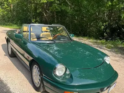 Usata Alfa Romeo Spider 117 CV (86 kW) 1991 Verde Cabrio