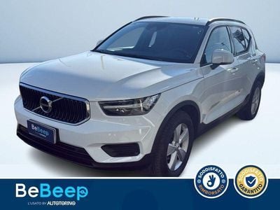Usata Volvo XC40 Momentum 163 CV (119 kW) 2020 Bianco pastello SUV