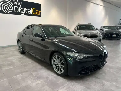 Usata Alfa Romeo Giulia Sprint 160 CV (117 kW) 2021 Nero Berlina
