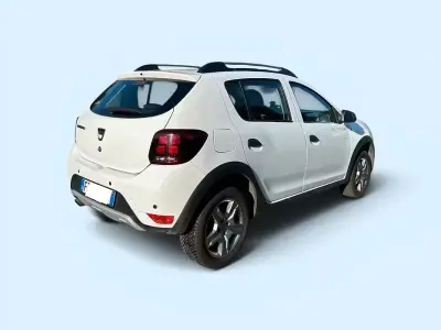 Usata Dacia Sandero Stepway 90 CV (66 kW) 2019 Bianco SUV