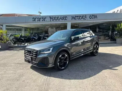 Usata Audi Q2 150 CV (110 kW) 2023 Grigio SUV