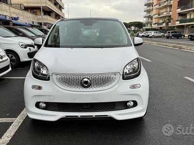Usata Smart ForFour Passion 90 CV (66 kW) 2019 Bianco Utilitaria