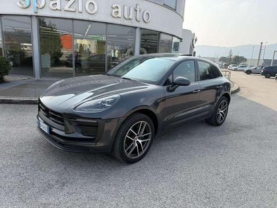 Usata Porsche Macan 265 CV (194 kW) 2022 Grigio scuro tendente al nero SUV