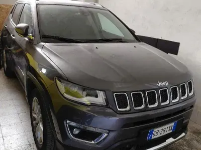 Usata Jeep Compass Limited 120 CV (88 kW) 2020 Grigio SUV