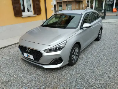Usata Hyundai i30 116 CV (85 kW) 2019 Grigio Station wagon
