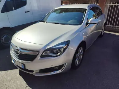Usata Opel Insignia Cosmo 140 CV (102 kW) 2016 Argento Station wagon