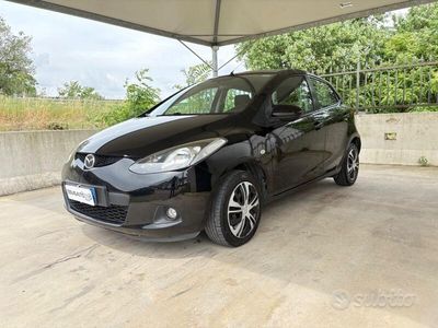 Nero Usata 2009 Mazda 2 Berlina | 4900 € (Molto cara)