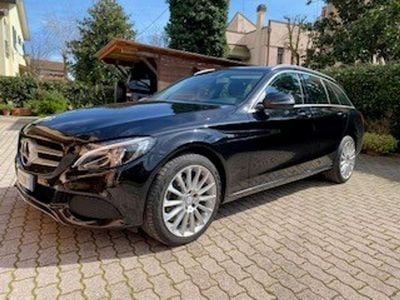 Usata Mercedes C200 136 CV (100 kW) 2017 Nero Station wagon