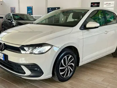 Usata VW Polo Style 95 CV (69 kW) 2023 Bianco Utilitaria