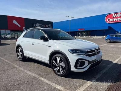 Usata VW T-Roc R-line 150 CV (110 kW) 2023 Bianco SUV