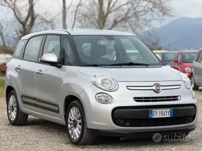 Begagnad Fiat 500L Living 105 HK (77 kW) 2015 Grå Minibuss