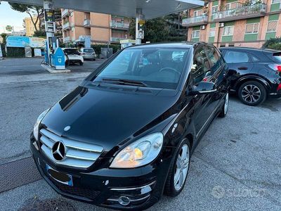 Usata Mercedes B200 Chrome 140 CV (102 kW) 2009 Nero Monovolume