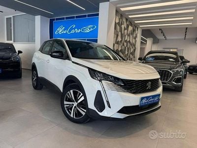 Usata Peugeot 3008 Active 130 CV (95 kW) 2022 Bianco SUV