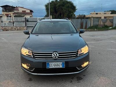Usata VW Passat 105 CV (77 kW) 2011 Grigio Station wagon