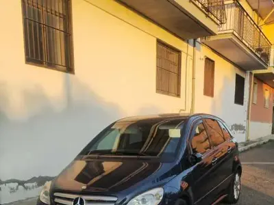Usata Mercedes B200 140 CV (102 kW) 2007 Monovolume