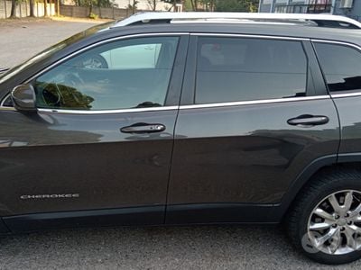 Usata Jeep Cherokee 140 CV (102 kW) 2015 Grigio SUV