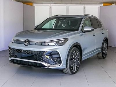 Nuova VW Tiguan R-line Plus 150 CV (110 kW) 2026 Dolomite silver metallizzato SUV