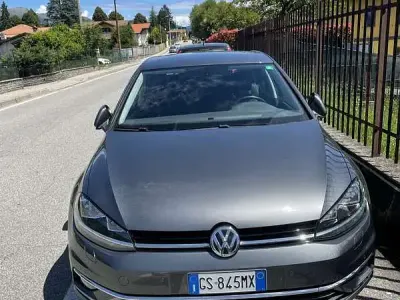 Usata VW Golf VII Business 116 CV (85 kW) 2019 Grigio Berlina