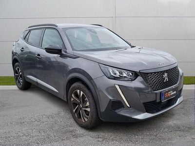 Usata Peugeot 2008 Allure 100 CV (73 kW) 2023 Grigio platinum SUV