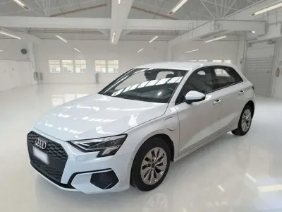 Usata Audi A3 Business 150 CV (110 kW) 2023 Bianco Berlina