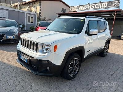 Usata Jeep Renegade Limited 140 CV (102 kW) 2015 Bianco SUV
