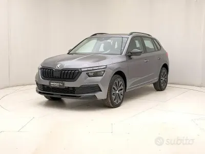 Usado Skoda Kamiq 150 CV (110 kW) 2023 Gris SUV