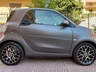 Usata Smart ForTwo Coupé Prime 41 kW (56 CV) 2022 Grigio Utilitaria