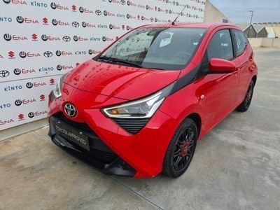 Usata Toyota Aygo Cool 72 CV (52 kW) 2019 Rosso Utilitaria