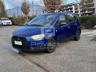 Usata Mitsubishi Colt Invite 75 CV (55 kW) 2009 Blu Berlina