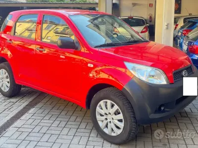 Usata Daihatsu Terios 86 CV (63 kW) 2006 Rosso SUV
