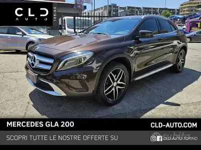 Usata Mercedes GLA200 Edition 136 CV (100 kW) 2016 Marrone SUV