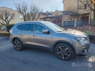 Usata Nissan X-Trail Tekna 131 CV (96 kW) 2015 Grigio SUV