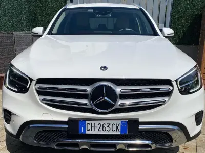 Usata Mercedes GLC200 163 CV (119 kW) 2021 Bianco SUV